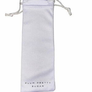 Plum Pretty Sugar Glasses holder